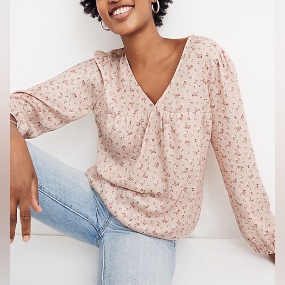 Madewell Satin Puff-Sleeve V-Neck Top in Baby's Breath Size S